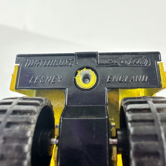 Vintage Matchbox Lesney Superfast Faun Dump Truck 1976 Yellow - Picture 9 of 9